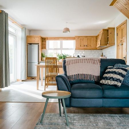 Modern Self Catering Apartment, Miltown Malbay ミルタウン・マルベイ エクステリア 写真